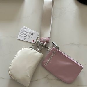 NWT lululemon dual pouch wristlet in peony and opal